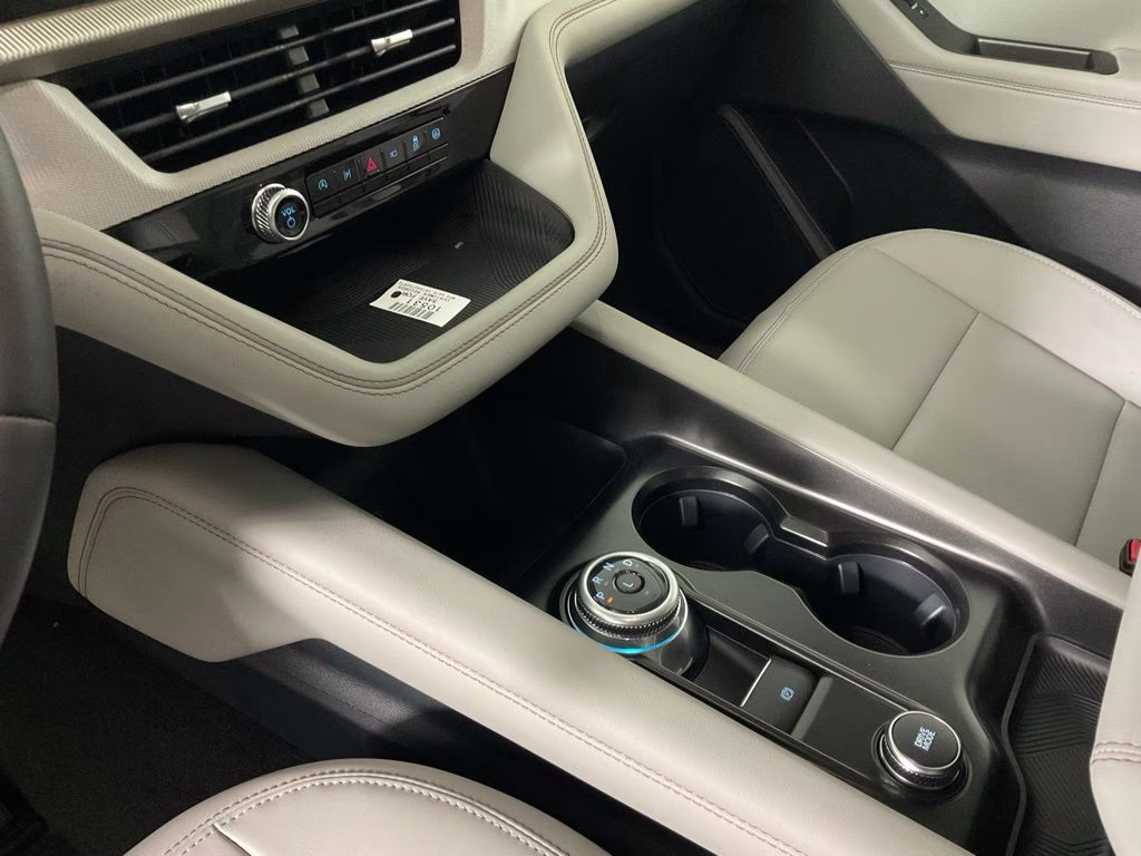 2026 Black Metallic Ford Explorer Active RWD SUV