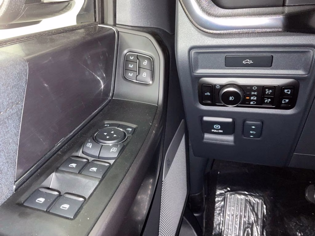 2026 Gray Metallic Ford F-150 Lariat 4X4 Truck