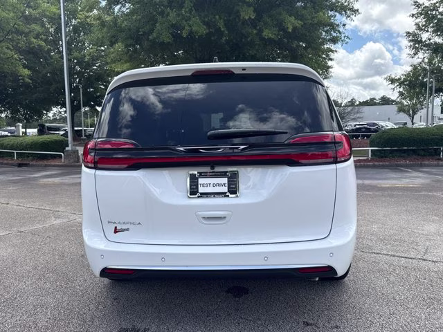 2027 Bright White Clearcoat Chrysler Pacifica Select FWD Van