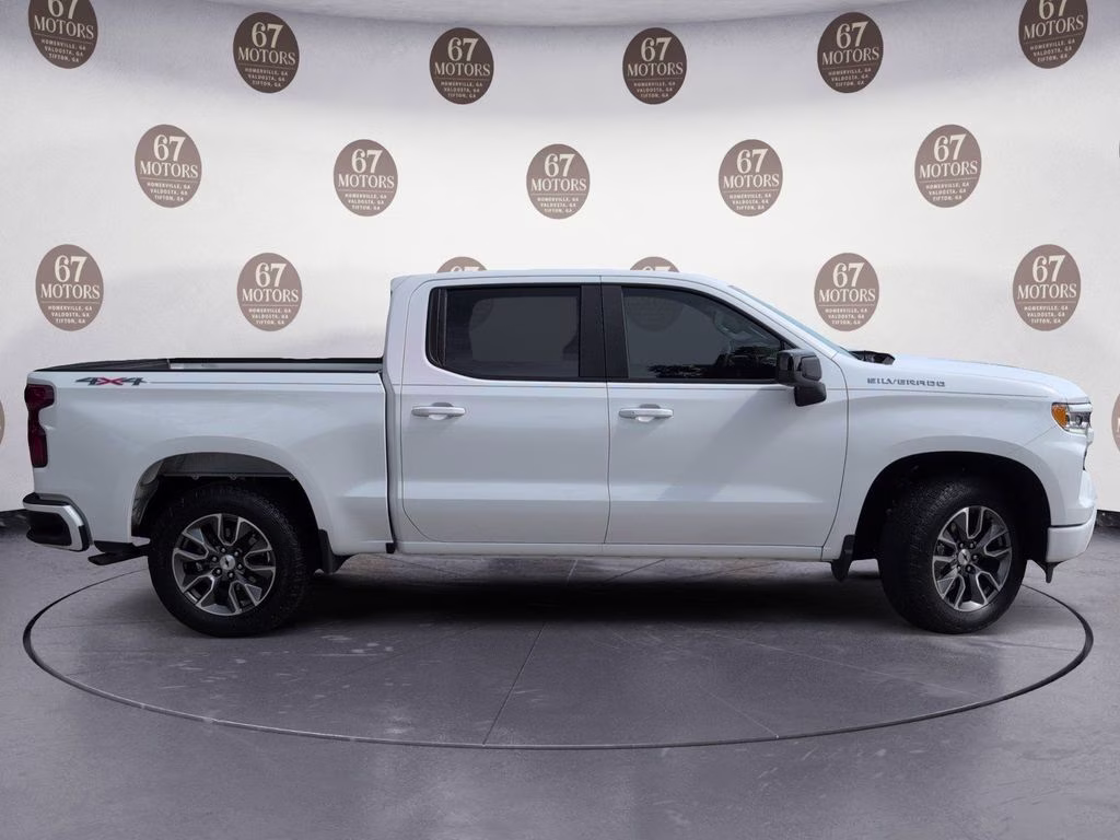 2025 Summit White Chevrolet Silverado 1500 RST 4X4 Truck