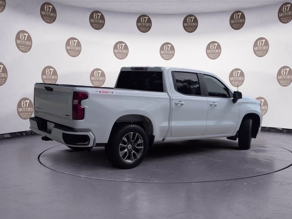2025 Summit White Chevrolet Silverado 1500 RST 4X4 Truck
