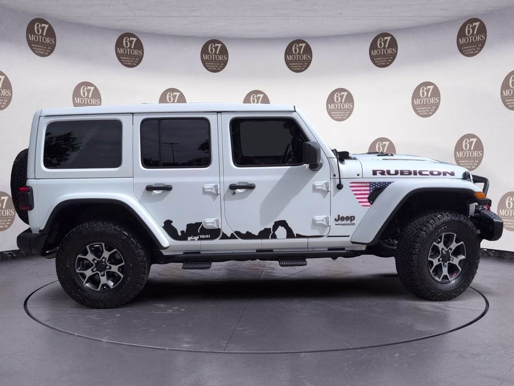2019 Bright White Clearcoat Jeep Wrangler Unlimited Rubicon 4X4 SUV