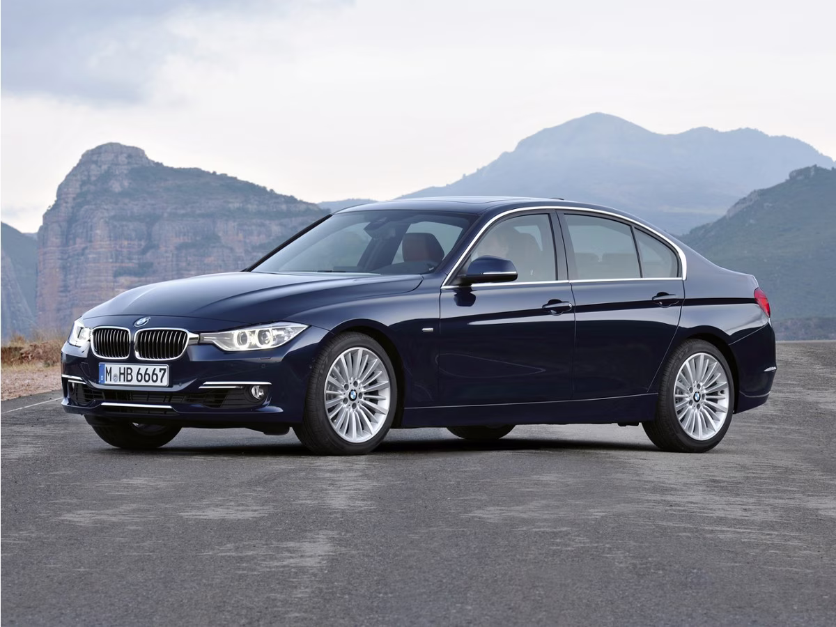 2014 Gold BMW 3 Series 320i xDrive AWD Sedan