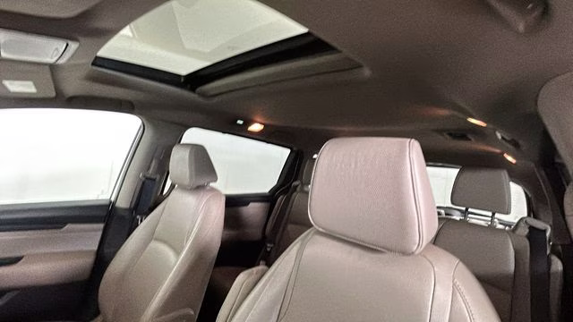 2018 White Diamond Pearl Honda Odyssey EX-L FWD Van
