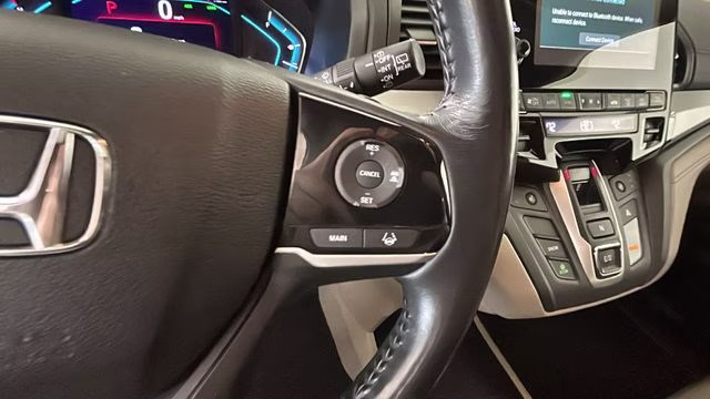 2018 White Diamond Pearl Honda Odyssey EX-L FWD Van