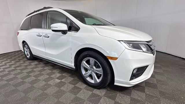2018 White Diamond Pearl Honda Odyssey EX-L FWD Van