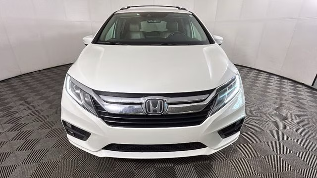 2018 White Diamond Pearl Honda Odyssey EX-L FWD Van