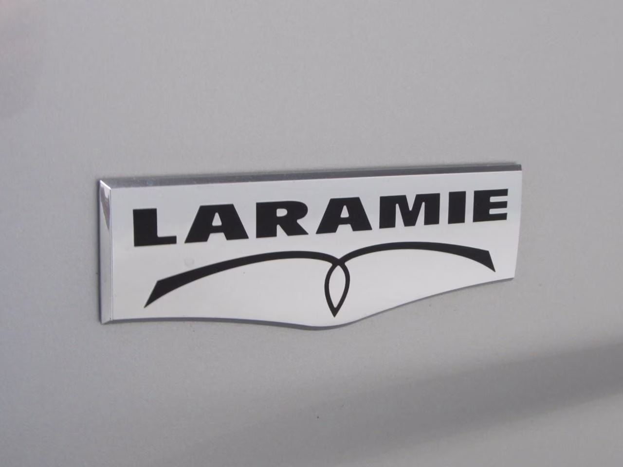 2016 Bright Silver Metallic Clearcoat Ram 1500 Laramie 4X4 Truck