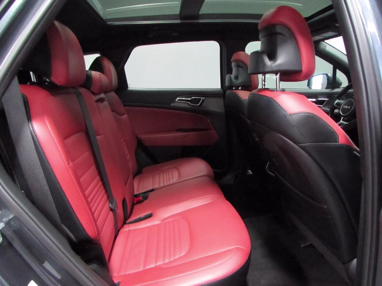 2023 Gravity Gray Kia Sportage SX-Prestige AWD SUV
