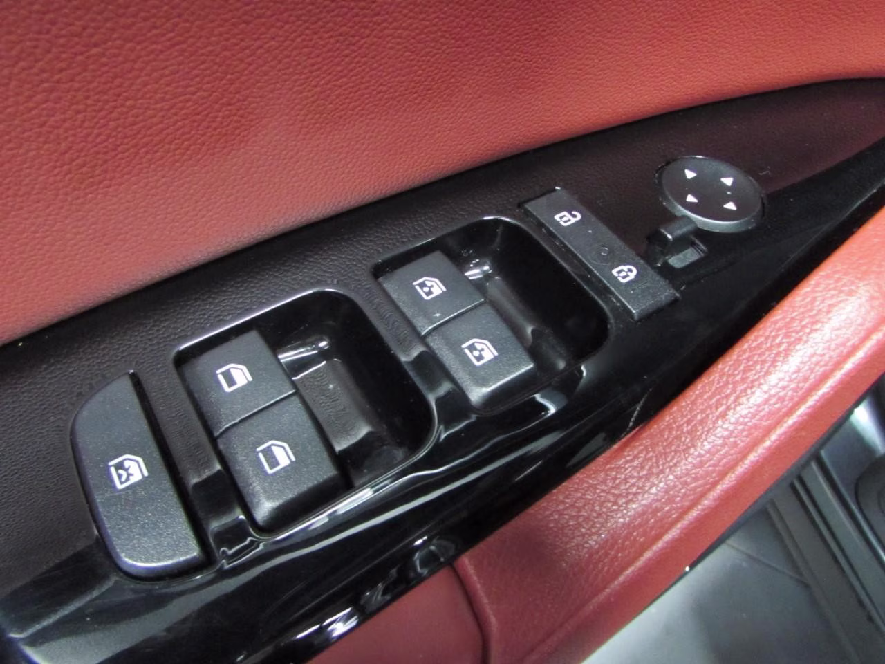 2023 Gravity Gray Kia Sportage SX-Prestige AWD SUV