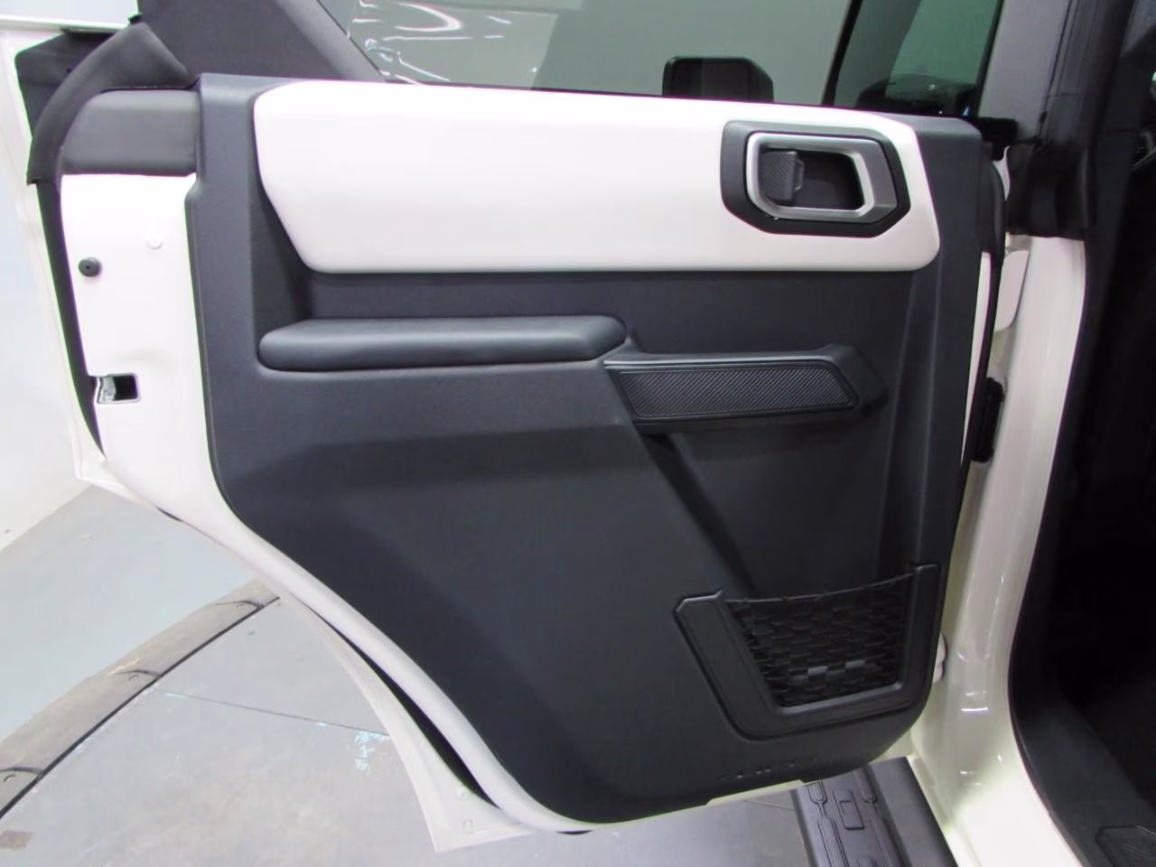 2026 Wimbledon White Ford Bronco Outer Banks 4X4 SUV