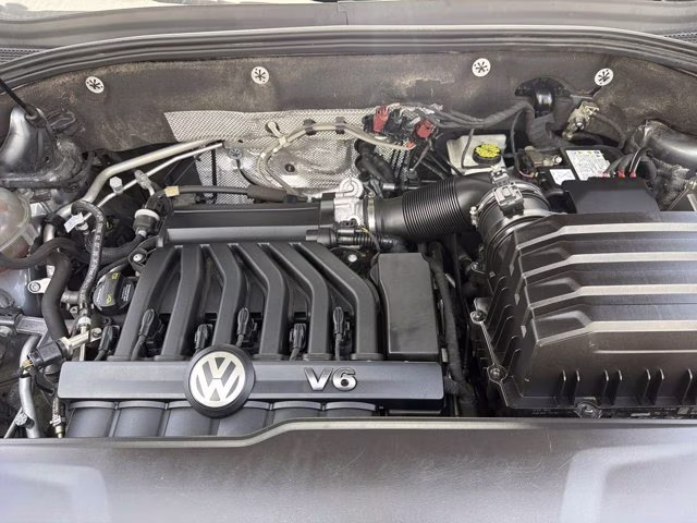 2021 Platinum Gray Metallic Volkswagen Atlas SEL FWD SUV