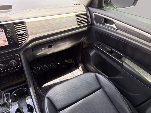 2021 Platinum Gray Metallic Volkswagen Atlas SEL FWD SUV