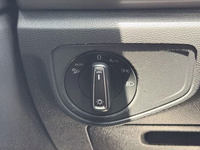 2021 Platinum Gray Metallic Volkswagen Atlas SEL FWD SUV