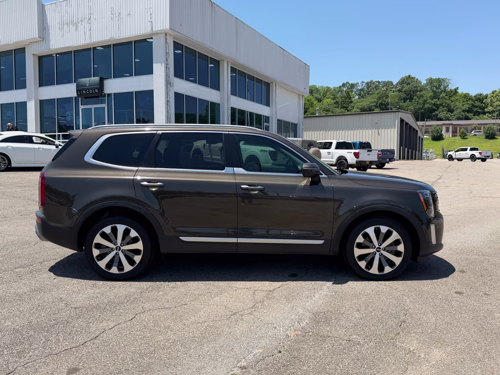2020 Dark Moss Kia Telluride S AWD SUV