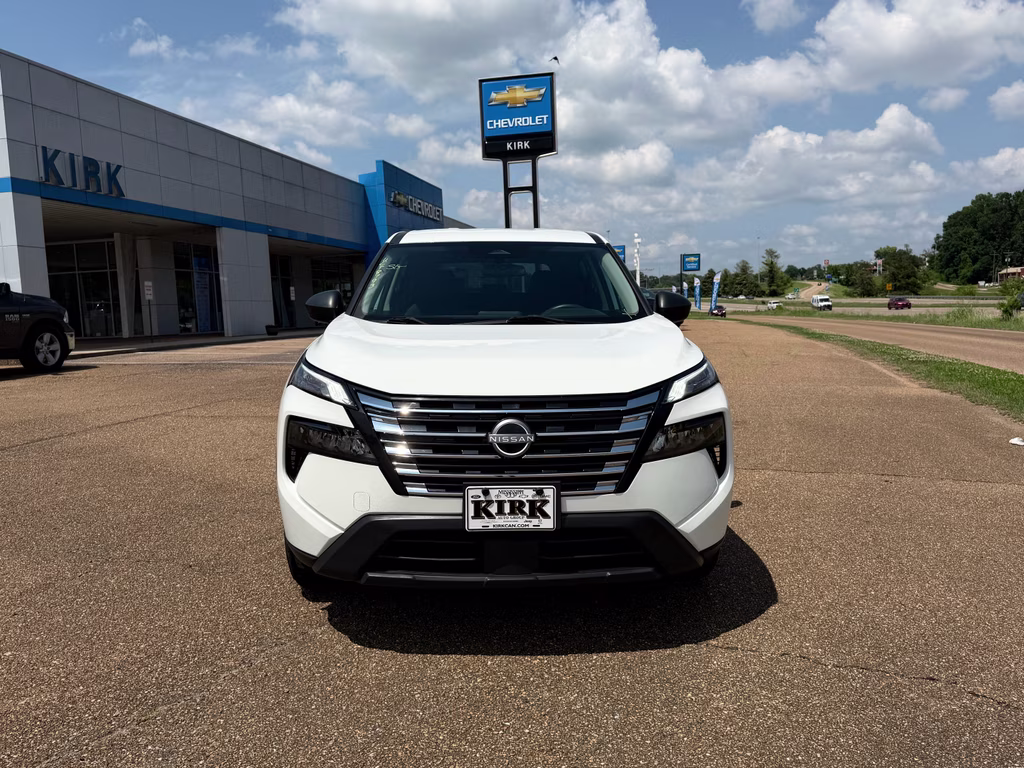 2024 Glacier White Nissan Rogue S AWD SUV