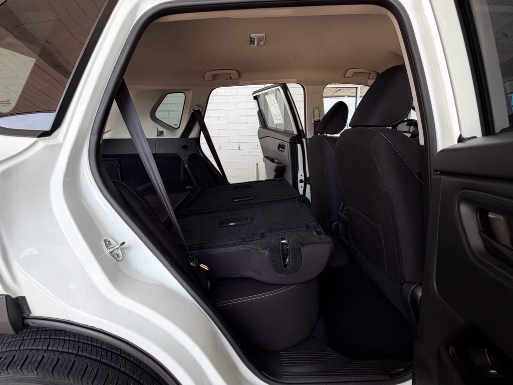 2024 Glacier White Nissan Rogue S AWD SUV