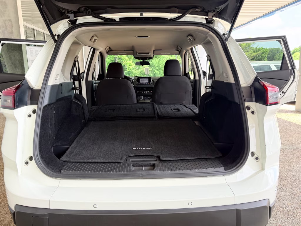 2024 Glacier White Nissan Rogue S AWD SUV