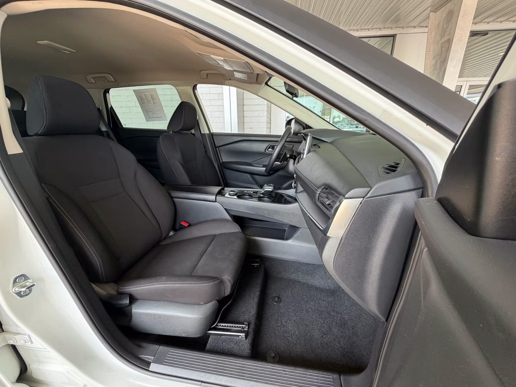 2024 Glacier White Nissan Rogue S AWD SUV