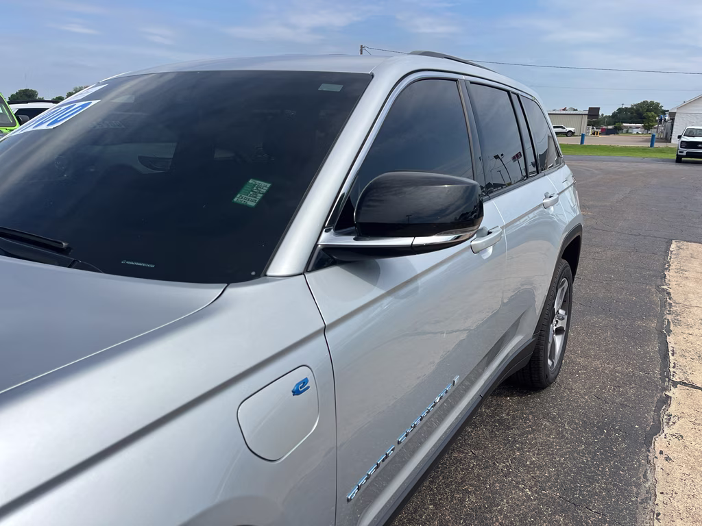 2023 Silver Zynith Jeep Grand Cherokee 4xe 4xe 4X4 SUV