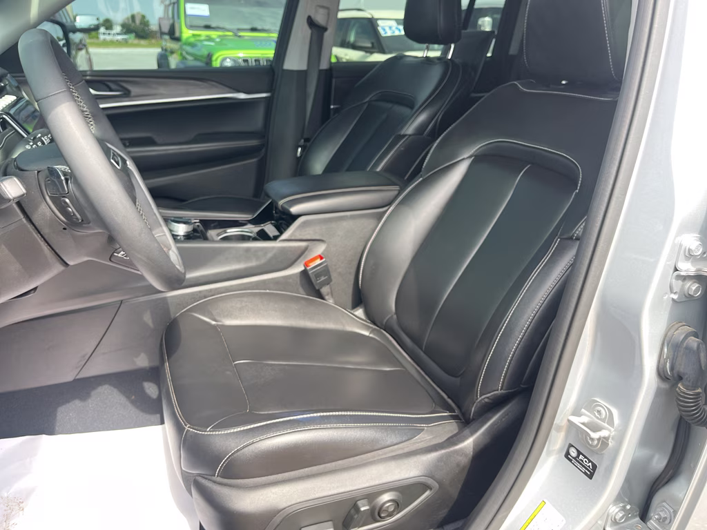 2023 Silver Zynith Jeep Grand Cherokee 4xe 4xe 4X4 SUV