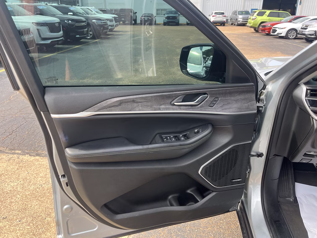 2023 Silver Zynith Jeep Grand Cherokee 4xe 4xe 4X4 SUV