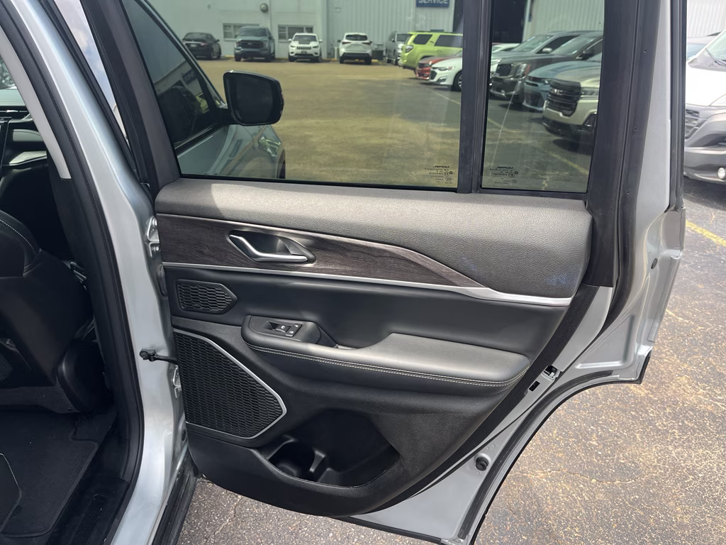 2023 Silver Zynith Jeep Grand Cherokee 4xe 4xe 4X4 SUV