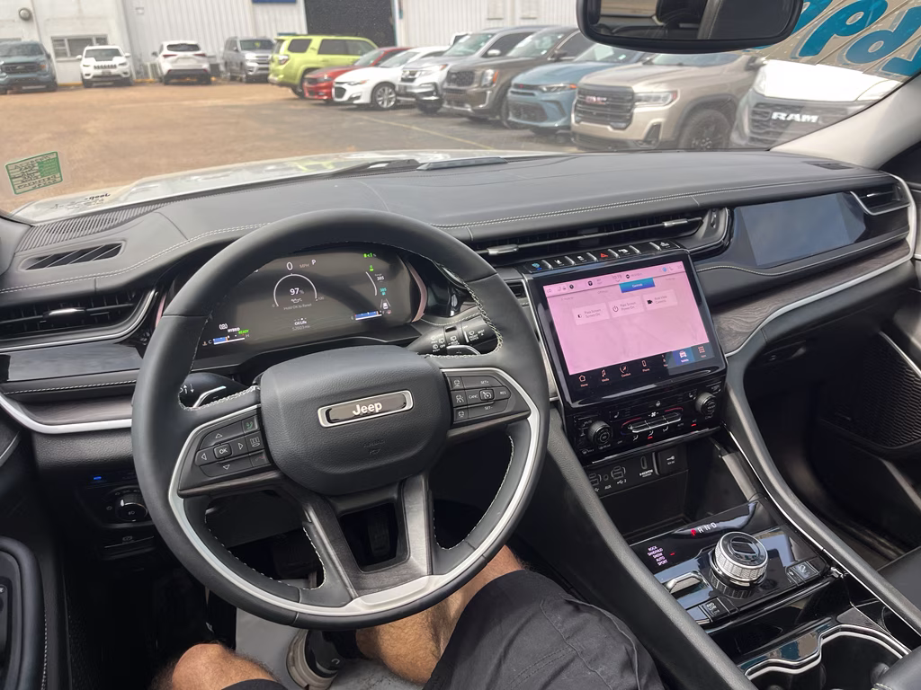 2023 Silver Zynith Jeep Grand Cherokee 4xe 4xe 4X4 SUV