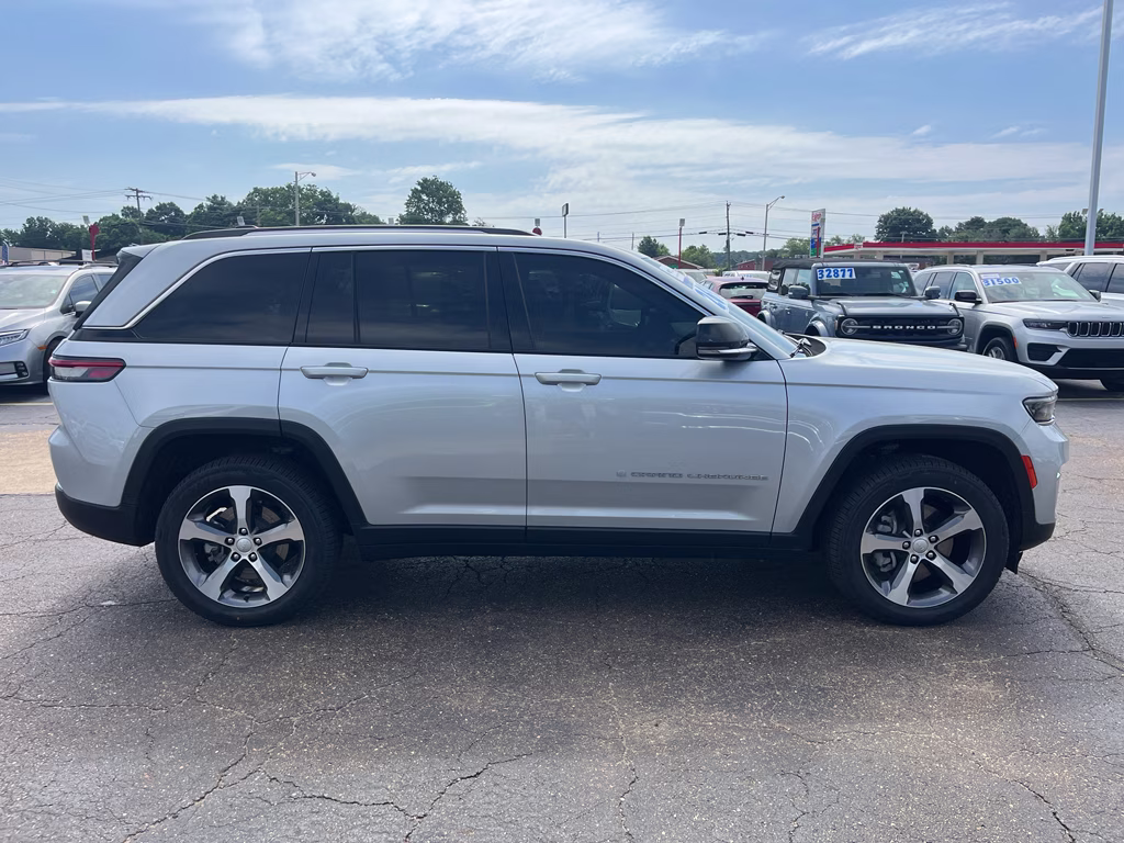 2023 Silver Zynith Jeep Grand Cherokee 4xe 4xe 4X4 SUV
