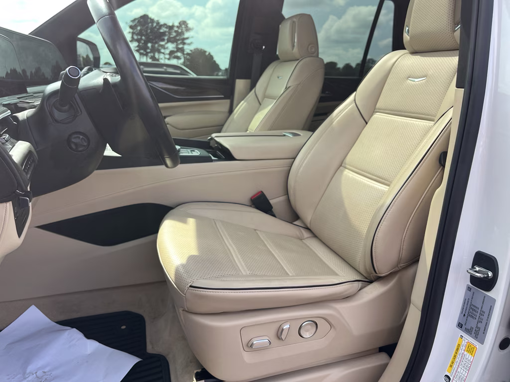 2024 Crystal White Tricoat Cadillac Escalade 4WD Premium Luxury 4X4 SUV