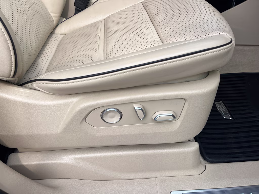 2024 Crystal White Tricoat Cadillac Escalade 4WD Premium Luxury 4X4 SUV