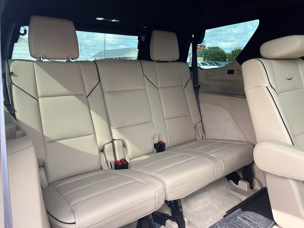 2024 Crystal White Tricoat Cadillac Escalade 4WD Premium Luxury 4X4 SUV
