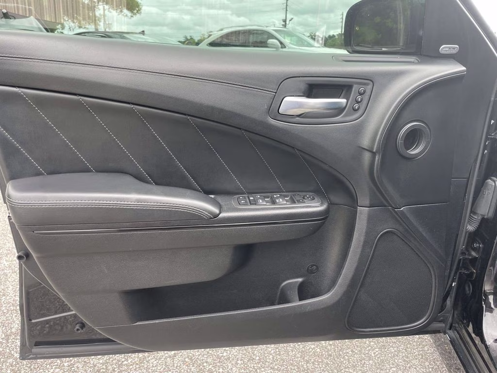2022 Pitch Black Clearcoat Dodge Charger R/T RWD Sedan