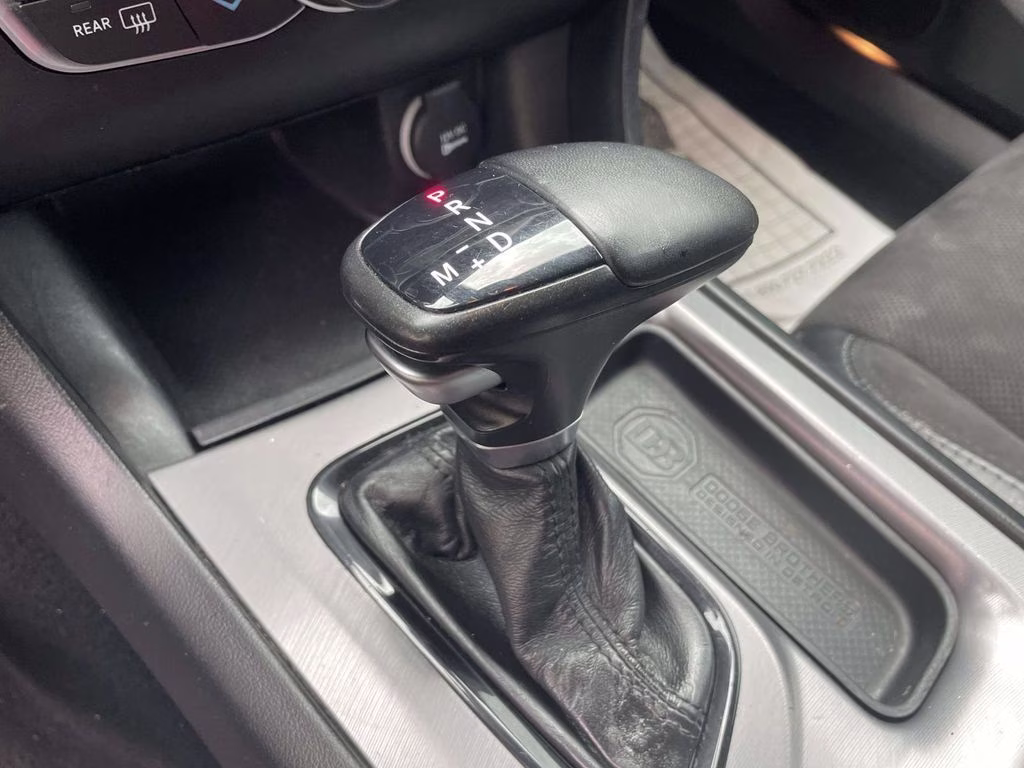 2022 Pitch Black Clearcoat Dodge Charger R/T RWD Sedan