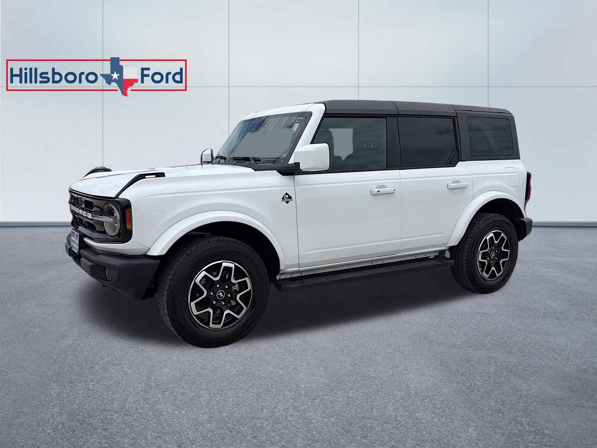 2024 Oxford White Ford Bronco Outer Banks 4X4 SUV