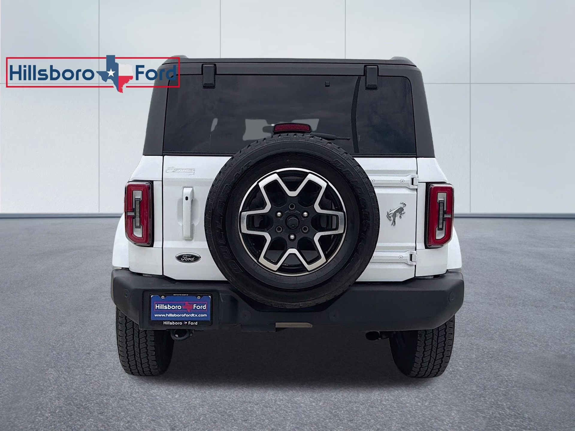 2024 Oxford White Ford Bronco Outer Banks 4X4 SUV