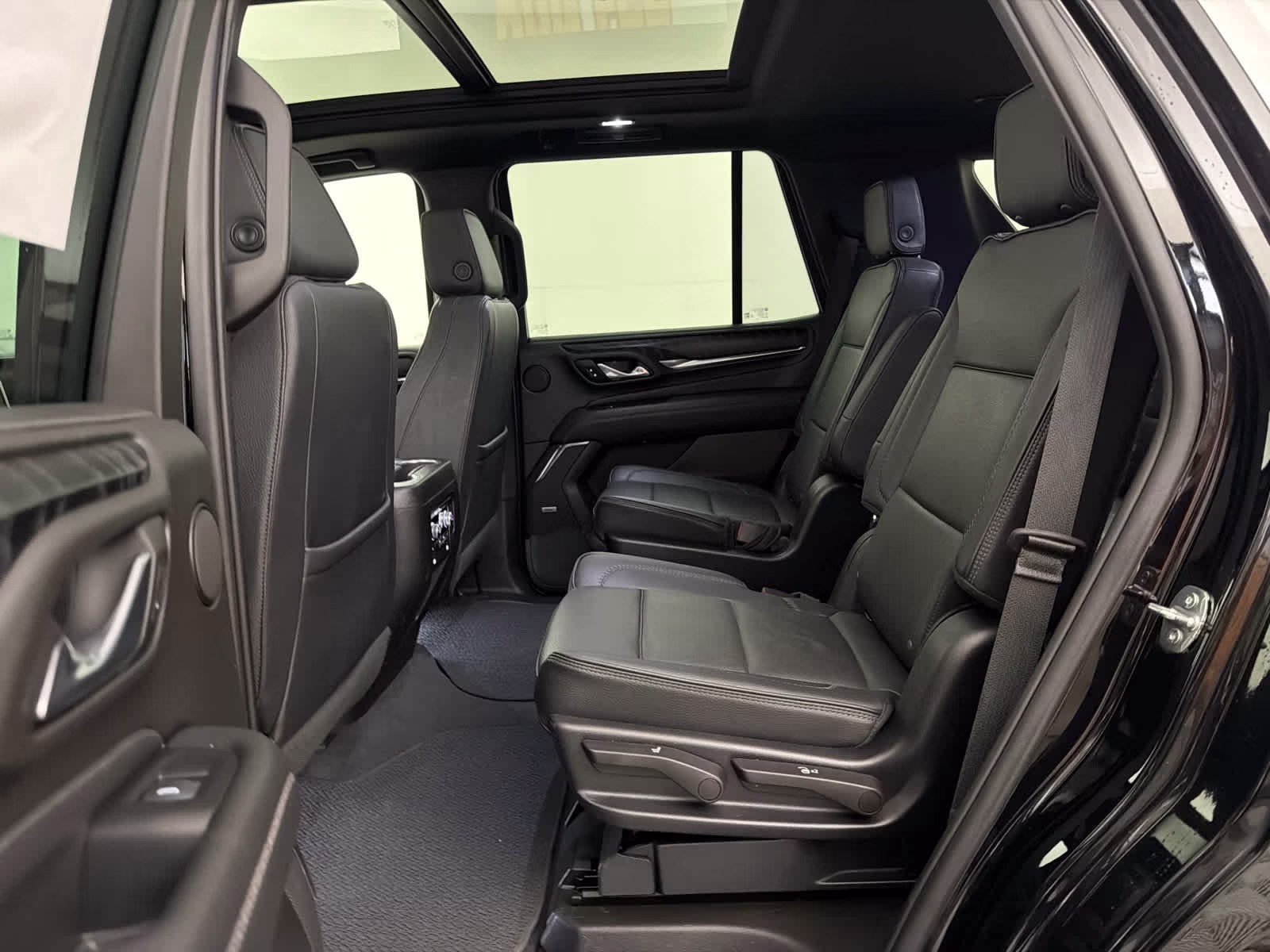 2023 Onyx Black GMC Yukon Denali Denali 4X4 SUV