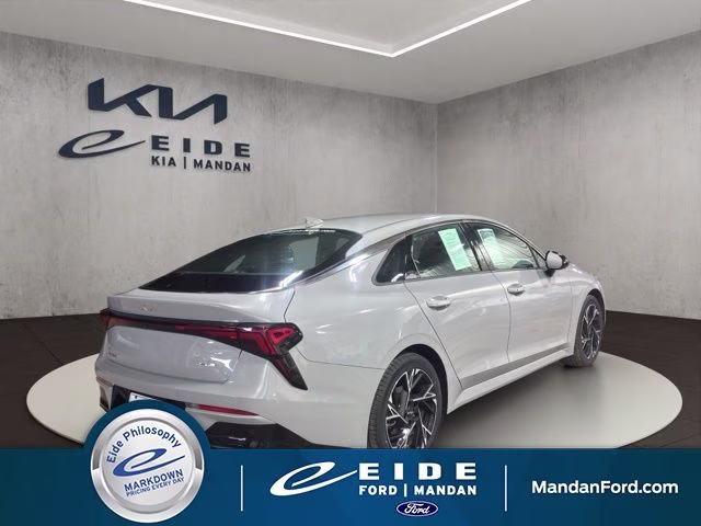 2025 Kia Optima GT-Line AWD's photo