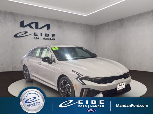 2025 Kia Optima GT-Line AWD's photo