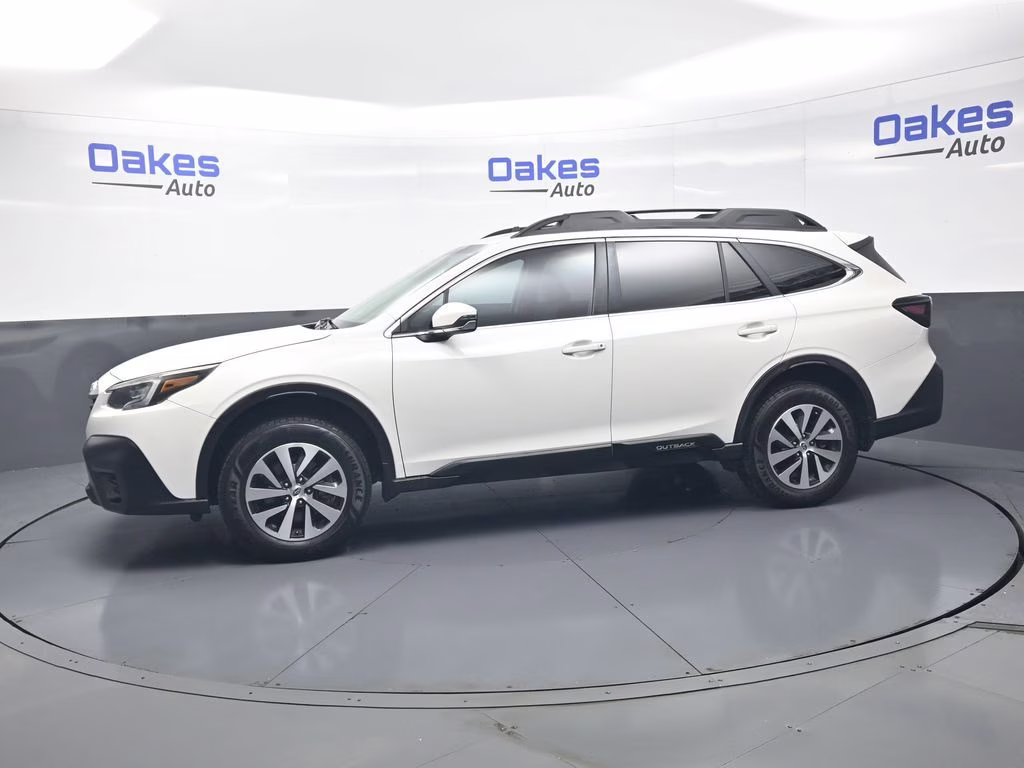 2020 Crystal White Pearl Subaru Outback Premium AWD SUV