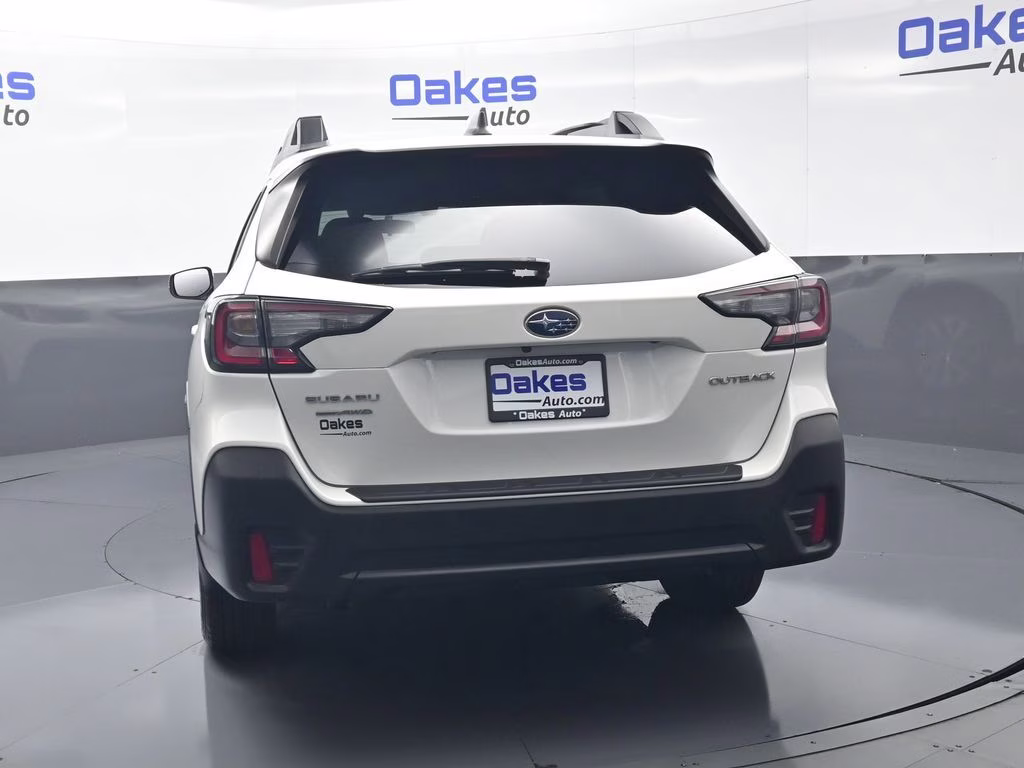 2020 Crystal White Pearl Subaru Outback Premium AWD SUV