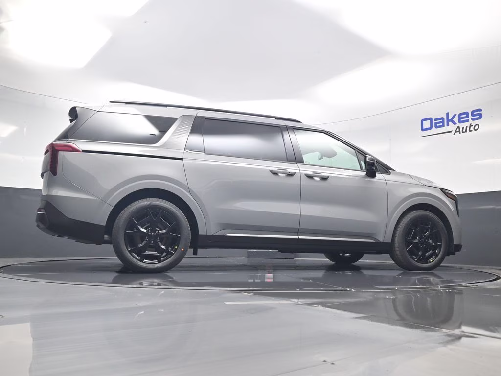 2026 Ceramic Silver Kia Carnival Hybrid SX Prestige FWD Van