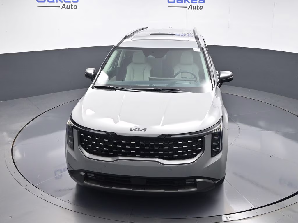 2026 Ceramic Silver Kia Carnival Hybrid SX Prestige FWD Van