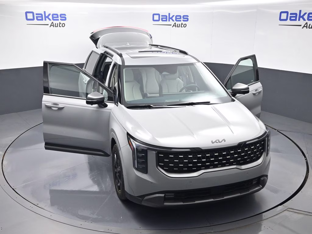 2026 Ceramic Silver Kia Carnival Hybrid SX Prestige FWD Van