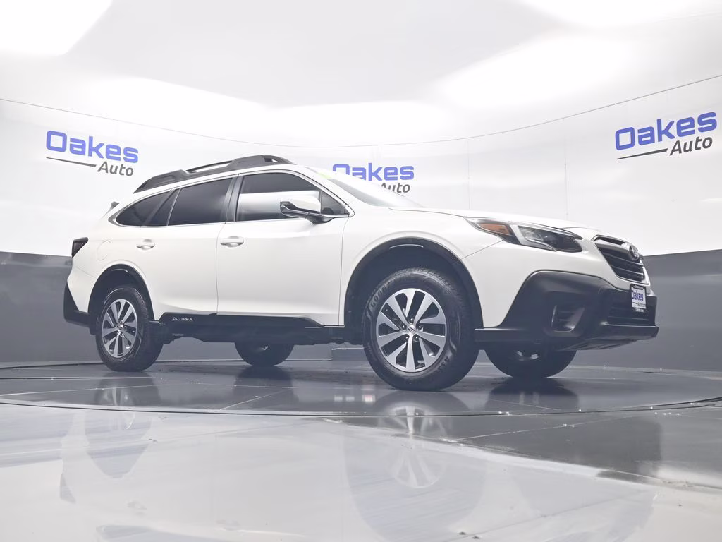 2020 Crystal White Pearl Subaru Outback Premium AWD SUV