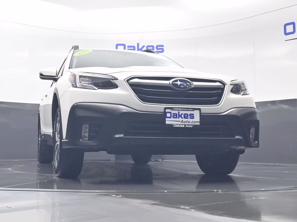 2020 Crystal White Pearl Subaru Outback Premium AWD SUV