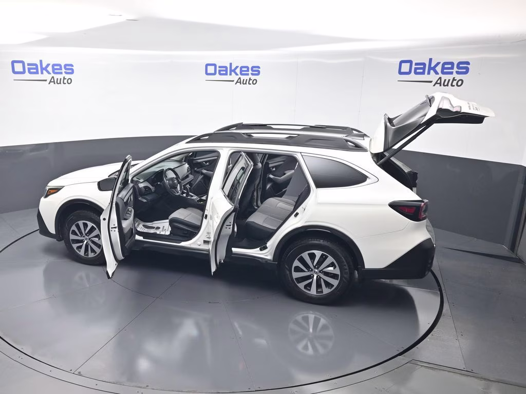 2020 Crystal White Pearl Subaru Outback Premium AWD SUV