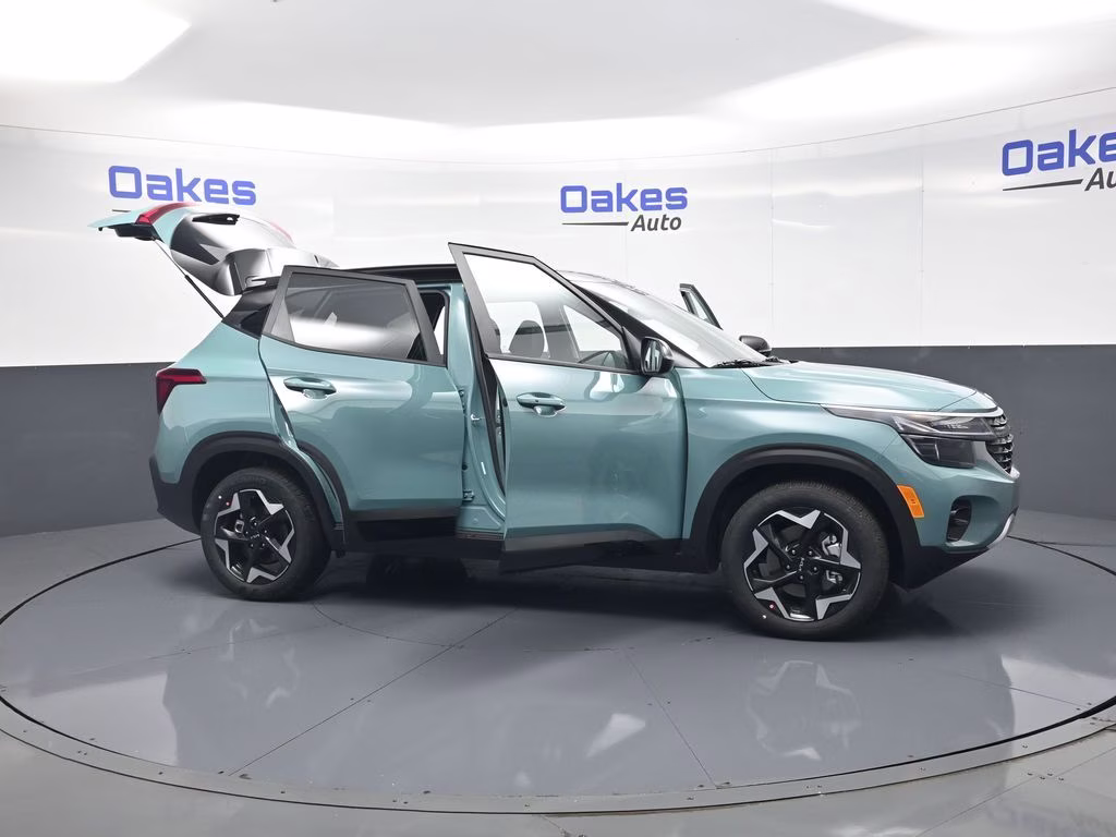 2026 Pluton Blue/Black Roof Kia Seltos S AWD SUV