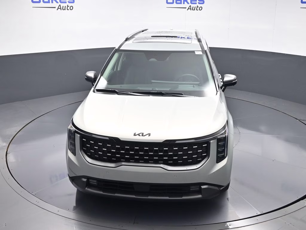 2026 Ivory Silver Kia Carnival SX Prestige FWD Van