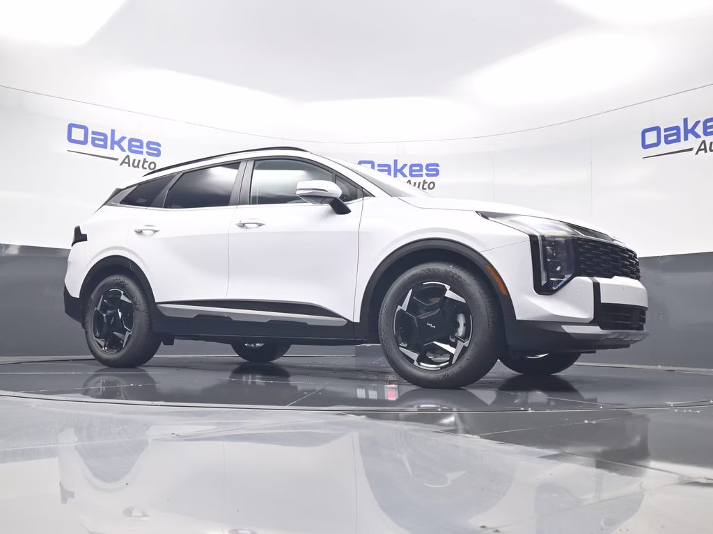 2026 Glacial White Pearl Kia Sportage EX FWD SUV